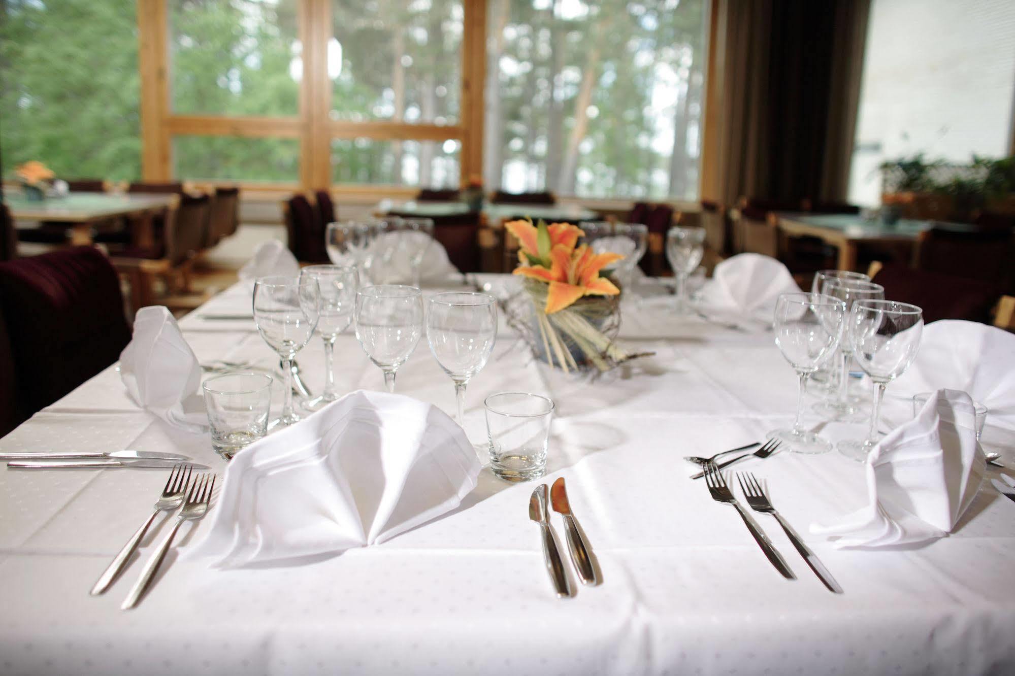 Hotel Sofia Helsinki Ngoại thất bức ảnh